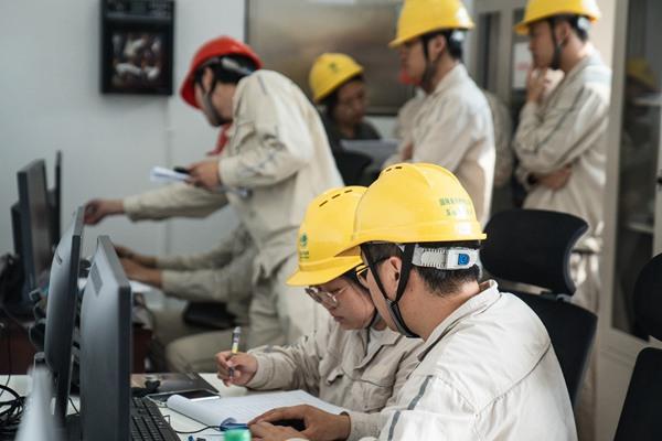 新增36萬(wàn)千伏安！重慶今年度夏首個(gè)220千伏新建變電站工程投運(yùn)(圖5)